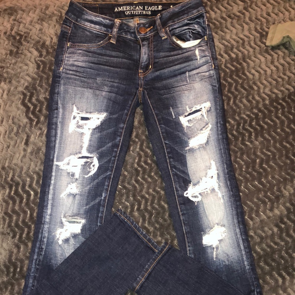 AE Distressed Skinny Jeans